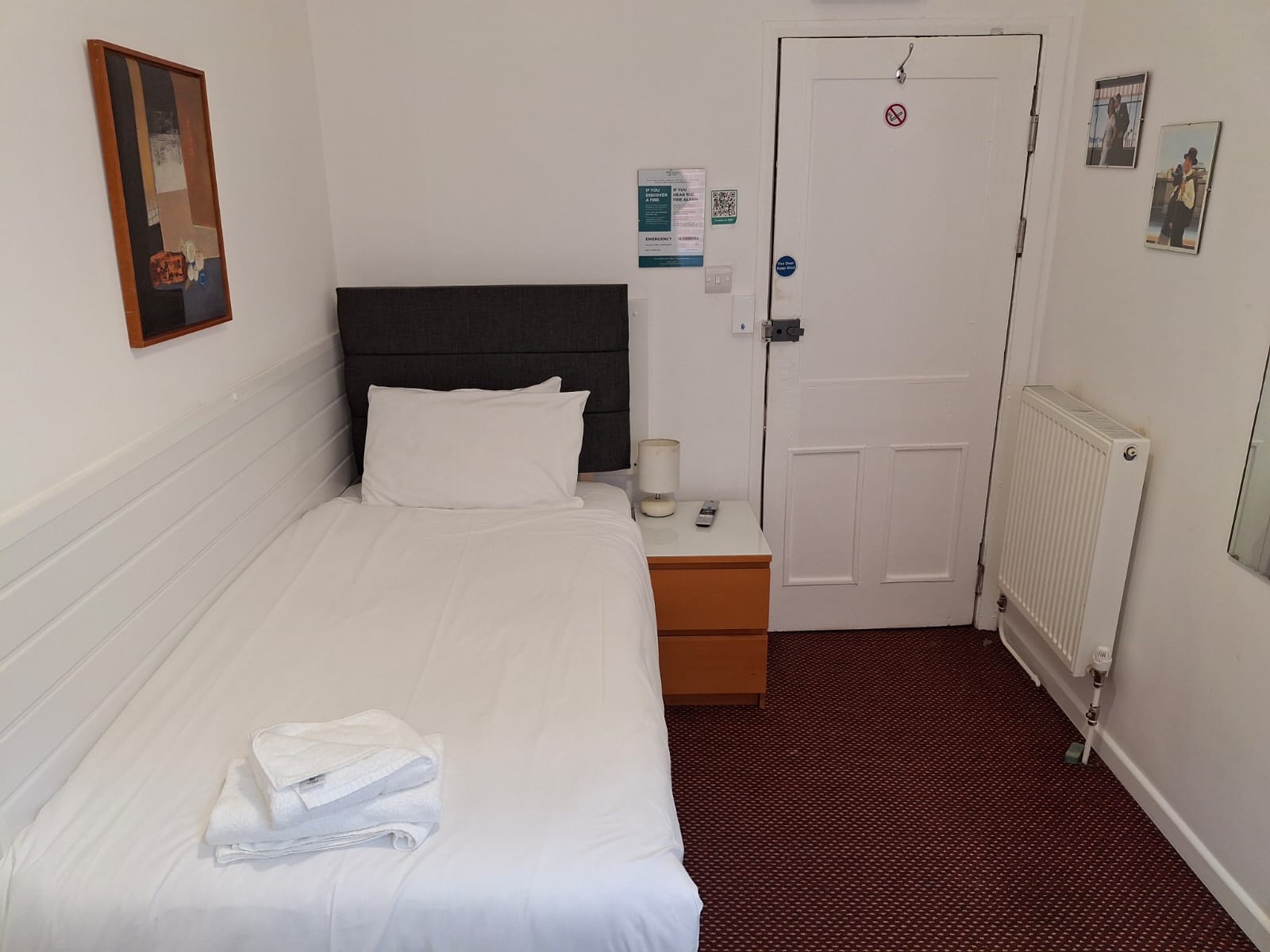 Single Ensuite Room